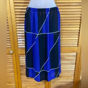 Sheer, graphic skirt